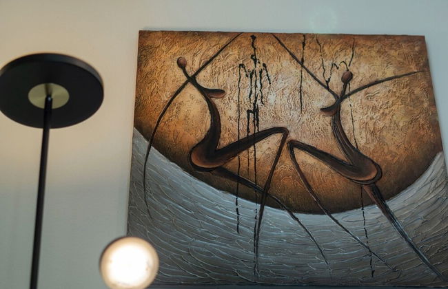 Luxurious Ontario Townhouse Ideal Family Retreat - Photo 7