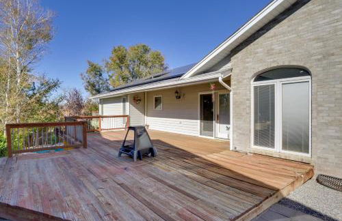 6 Mi to Barr Lake Apt with Yard and Pool Access! - Foto 19