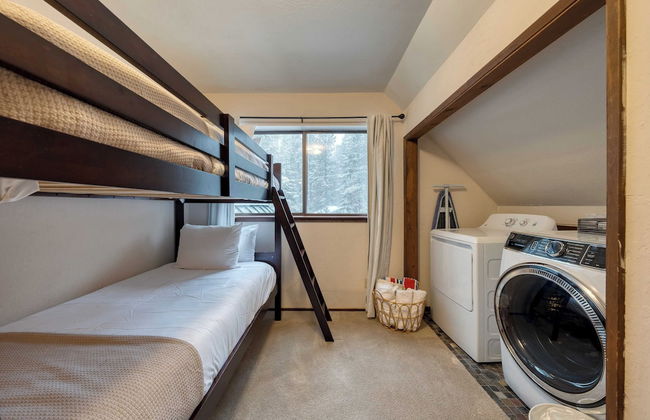 Private Deck, Fireplace, and Ski Access Near Northstar The Lazy Bear - Foto 24