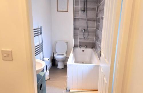 Two-bedroom Cottage - Sandstone Garden Patio - Free Parking - Pets Welcome - Foto 6