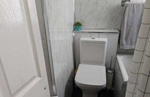 Apartment with Outside Patio and Car Space - Foto 8