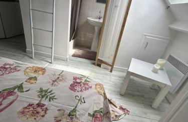 Le Cocon rouge - studio en plein centre historique - Photo 17