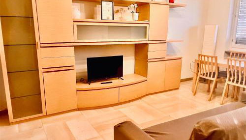 sky apartment a due passi dalla stazione - Photo 4