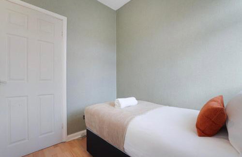 3BR House By Astra Residences Short Lets & Serviced Accommodation Ferryhill - Ideal For Contractors With Free Parking - Foto 3