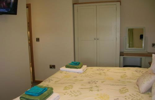 River Lodge Hot Tub Sleeps 6 - Photo 21