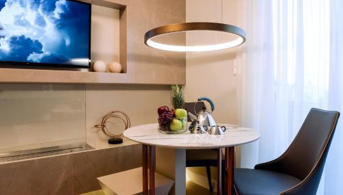 L-Suites - Photo 4