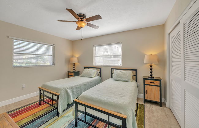 Beautiful Pool Home Near Siesta Key Beach 2 Bedroom Home - Foto 6