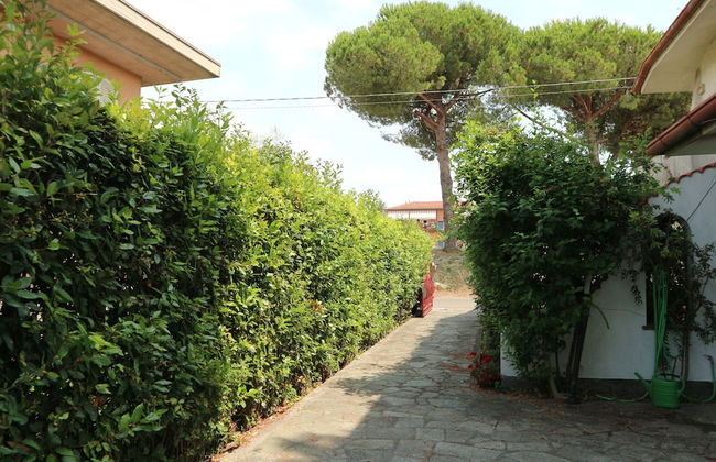 Nice Holiday Home in Marina di Massa near Beach - Foto 20