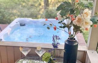 Chalet Retreat w/ Hot Tub, Short Walk to Lake & Pool - Photo 7