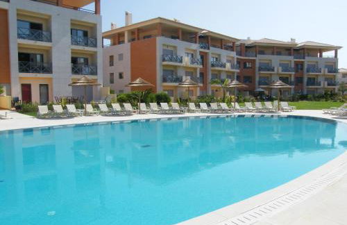 Luxurious first floor apartment with balconies overlooking pool and gardens. - Foto 19