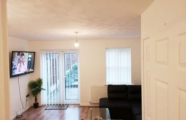 Quiet Residential Area, Within Easy Reach to Town - Foto 6