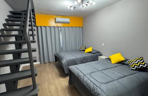 Duplex estilo industrial com Home Office e Adega - Foto 1