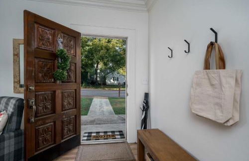 Roll Tide Bungalow-3 miles to UA- 5 TVs- Game Room - Foto 7