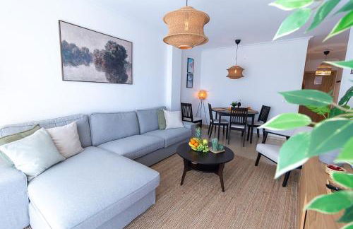 Beachside Retreat with Private Terrace - Foto 33