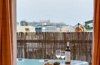 Hot tub with Acropolis view 1 minute from METRO TRAIN - Foto 27