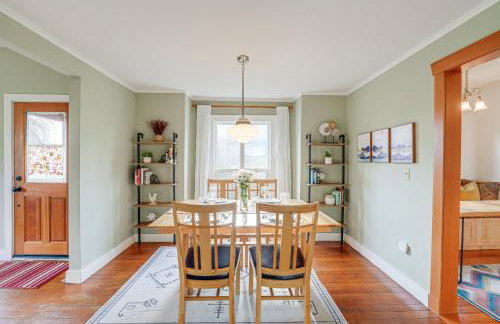 Bright Bellingham Home with Fire Pit 1 Mi to Beach! - Foto 8