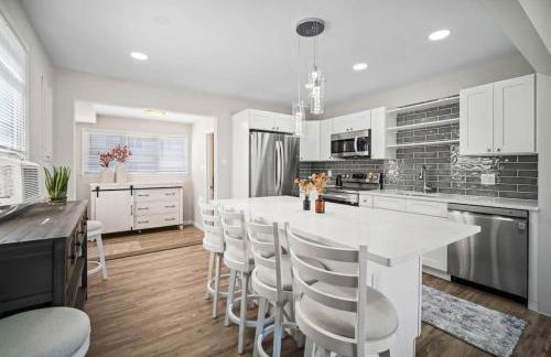 Full House 2 Blocks from Beach - Foto 3