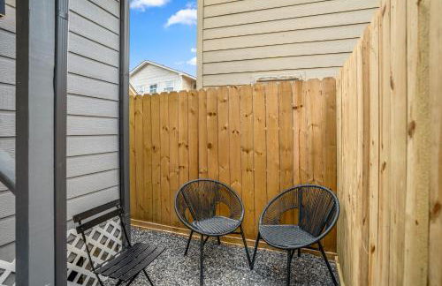 HTX Ultra Hotel Suite #2 - Photo 12