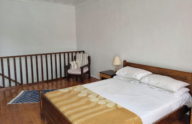 1-bed House Sleeps 4 - Free Parking, Patio, Wifi - Photo 3