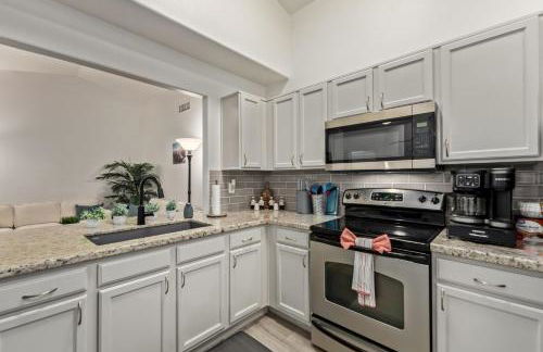 West Valley Pool Side Oasis - Foto 9