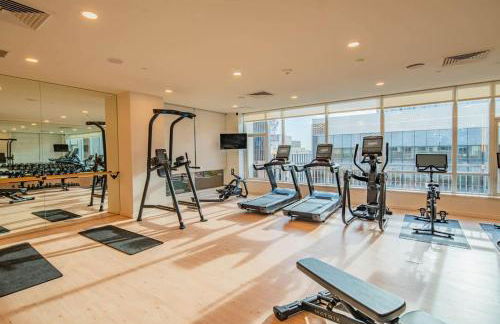 Elegant 28th Floor High Rise, Gym, Parking, Pool, Golf - Photo 10