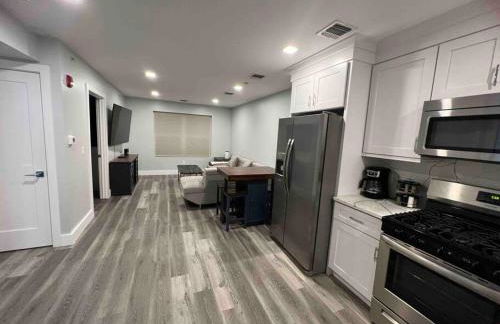 The Homey Suite - 1BR with Luxe Amenities - Foto 10