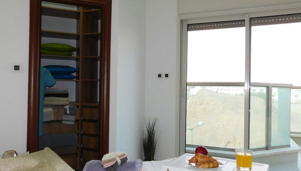 Top Residence in Eilat Terrace with Hot Tub - Foto 4, Habitación