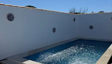 Apartamento con piscina y jardín - Foto 5