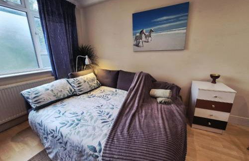 Highgate apartment - Feel right at home, spacious and convenient - 5mins from tube station - Photo 3