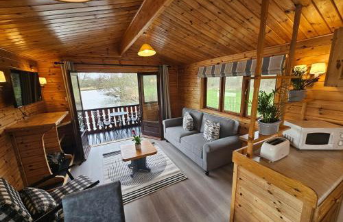 Wroxham Broads Lodge Houseboat - Photo 15