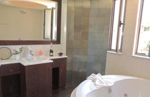 Provarma hills luxury villa gerani - Foto 37