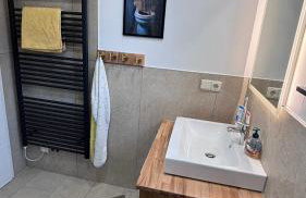 Frisch Saniert Ferienhaus Achterland - Strand, Sauna, Kamin, WLAN und ein großer Garten - Foto 12