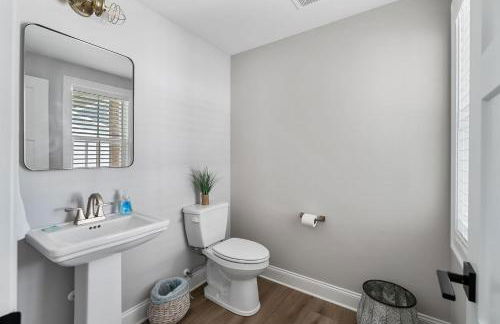 Lake Home Retreat w/Lake/Marina Access Golf Cart - Foto 12