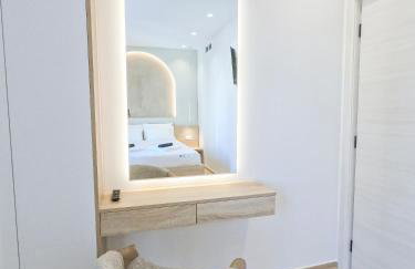 Elea Luxury Apartments - Photo 24