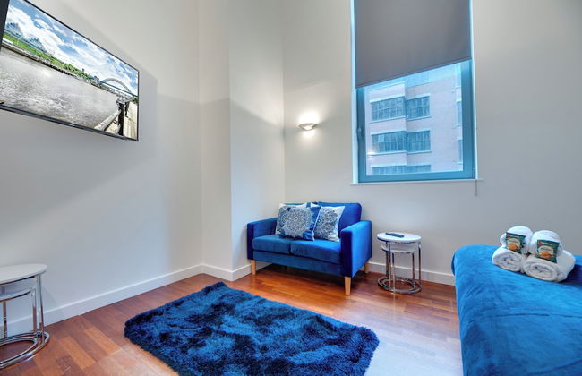 Crown Apartments By Week2Week - Photo 7