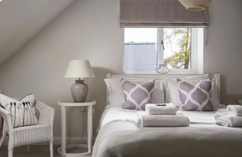 Stone Barn, contemporary barn conversion - Photo 20