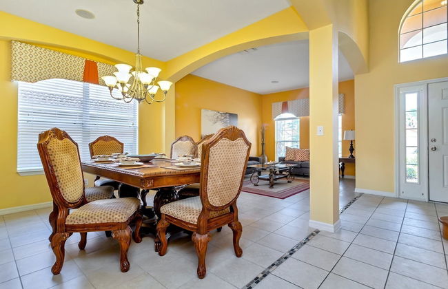 6 Br Pool Home with Spa and Game Room - Foto 3