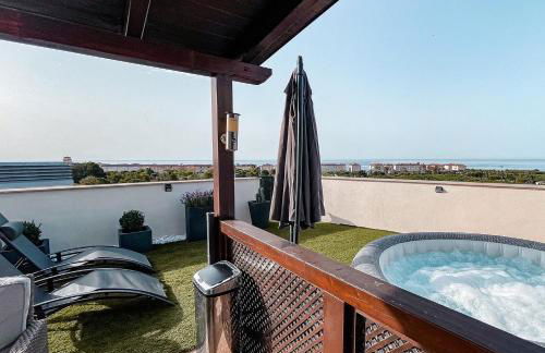 Sunset Deluxe con jacuzzi, piscina y barbacoa - Foto 1