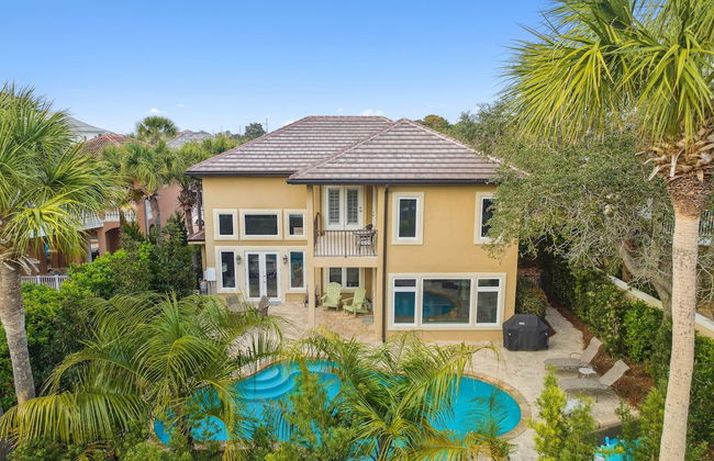 Destiny East - Villa Ciao Bella - Photo 1