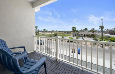 Beautiful New 3 Bedroom Townhouse w/ Private Pool - Foto 19
