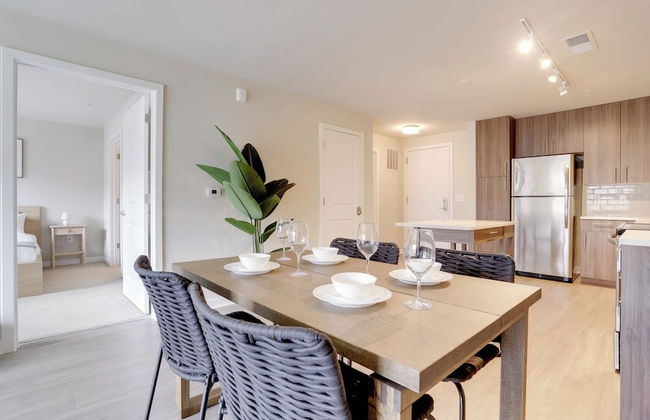 Comfort Apartments Near Capitol City - Photo 29