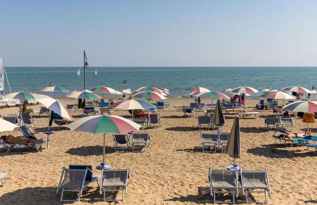 Spacious Flat Near the Beach - Foto 14