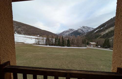 Appartement 3 pieces 6 personnes, 2 chambres, wifi fibre gratuit, piscine l'été et au pied des pistes l'hiver - Foto 2