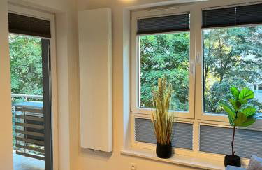 Apartament Julia 1-3 os Starowapiennikowa 42a z balkonem, klimatyzacją i miejscem parkingowym - Photo 12