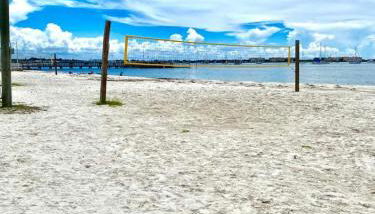 Lovely vacation home 1 block from beach & downtown Gulfport - Foto 4