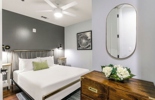 The Irish House - Photo 17