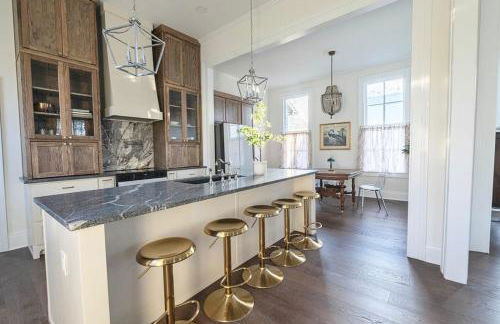 Near Ft Moore Ft Benning and CSU Restored Historic Home - Foto 72