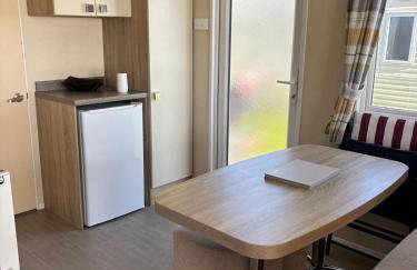 3 Bedroom, Sleep 6, Wi-Fi, Decking, Sea-View, Parking - Photo 15