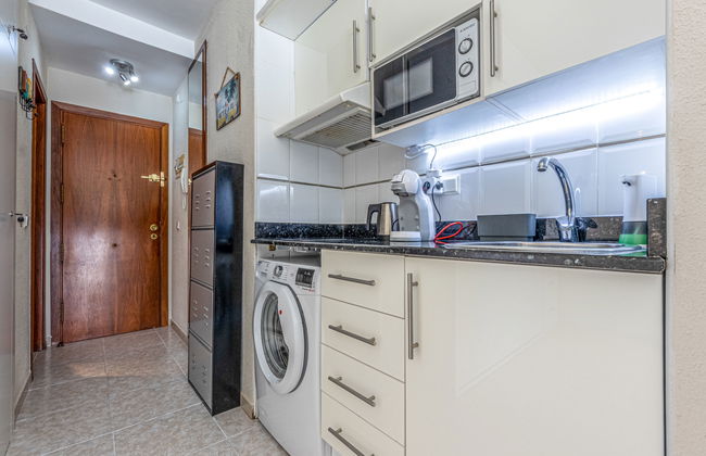 1 bedroom Apartment in Salou with swimming pool and terrace - Photo 4