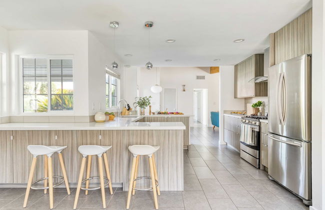 Lloyd by Avantstay Palm Spring Paradise w/ Pool, Large Yard & Table Tennis! Permit#3779 - Foto 10